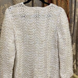 CREAM GOLD AND  WHITE SWEATER